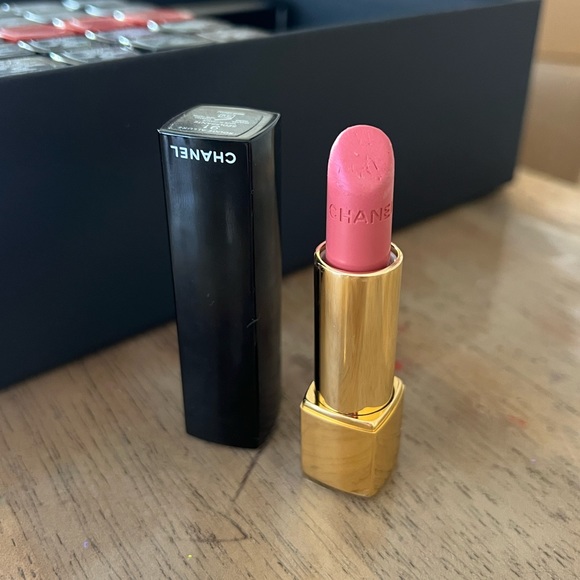 CHANEL Other - COPY - Rouge allure chanel lipstick 91